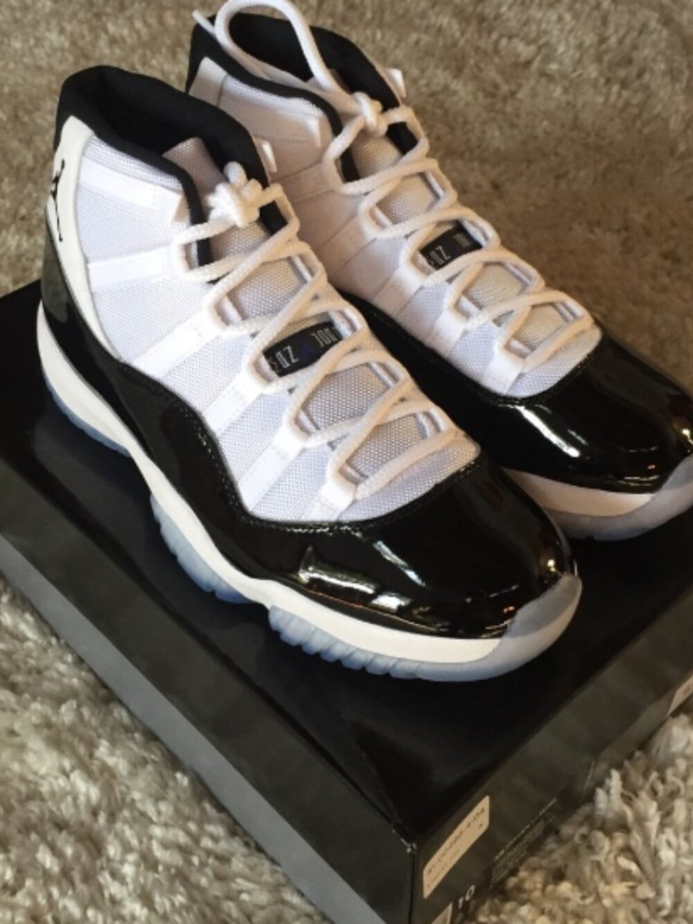 Air Jordan 11 XI Concord Retro